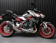 Kawasaki Z Saint-Thibault-des-Vignes
