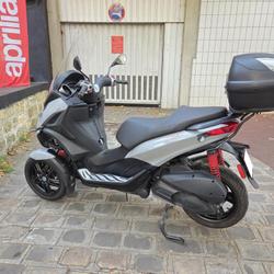 Piaggio MP3  Issy-les-Moulineaux