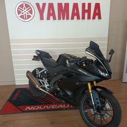 Yamaha YZF R 125  Saint-Priest
