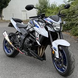 Suzuki GSXS  Aulnois-sous-Laon