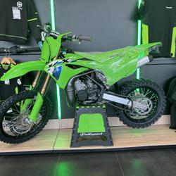 Kawasaki KX  Saint-Maximin