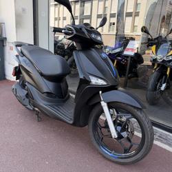 Piaggio Liberty  Le Chesnay-Rocquencourt