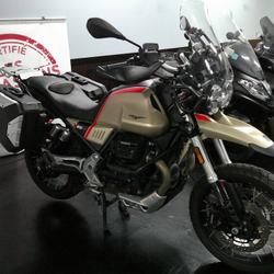 Guzzi V85 TT  Paris 17e Arrondissement
