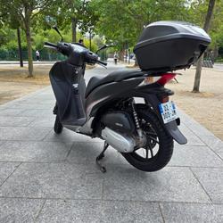 Honda SH  Paris 14e Arrondissement