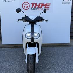 Yamaha Neo's  N&icirc;mes