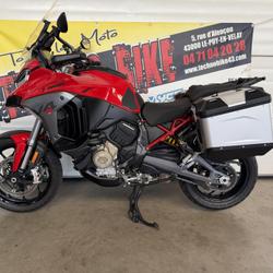 Ducati Multistrada  Saint-Germain-Laprade