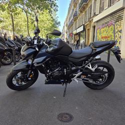 Honda Hornet  Paris 11e Arrondissement
