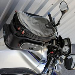 Yamaha FZ8  Charleville-M&eacute;zi&egrave;res