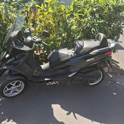 Piaggio MP3  Issy-les-Moulineaux