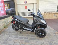 Piaggio MP3 Issy-les-Moulineaux