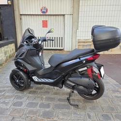 Piaggio MP3  Issy-les-Moulineaux