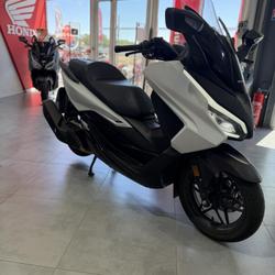 Honda Forza  Carcassonne