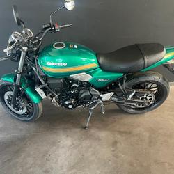 Kawasaki ZR  Saint-Germain-Laprade