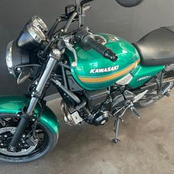 Kawasaki ZR  Saint-Germain-Laprade