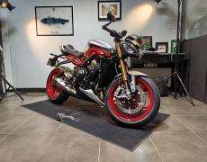 Triumph Street Montlhéry