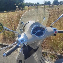 Vespa GTS  Tr&eacute;gueux