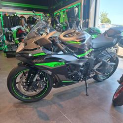 Kawasaki ZX 6R  Tr&eacute;gueux