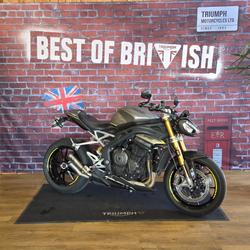 Triumph Speed Triple  Sevrey