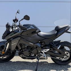 Suzuki GSXS  Bourgoin-Jallieu