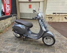 Vespa Primavera Issy-les-Moulineaux