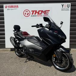 Yamaha T MAX  N&icirc;mes