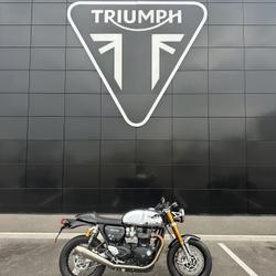 Triumph Thruxton  Rochefort-du-Gard
