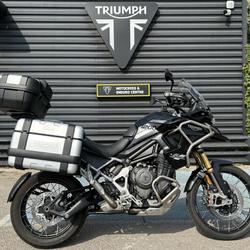 Triumph Tiger  N&icirc;mes
