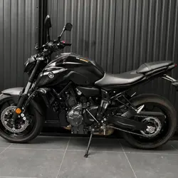 Yamaha MT07  Saint-Thibault-des-Vignes