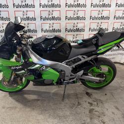 Kawasaki ZX 6R  Arles