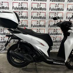 Honda SH  Arles