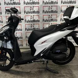 Honda SH  Arles