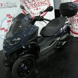 Piaggio MP3  Paris 17e Arrondissement