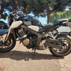 Honda CB  Fr&eacute;jus
