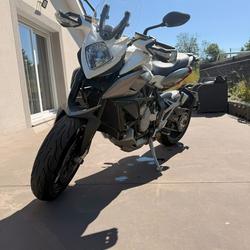 MV-Agusta Stradale  Saint-Germain-Laprade