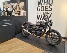 Triumph Street Louveciennes