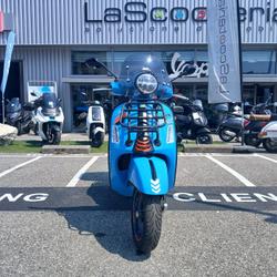 Vespa GTS  Saint-Martin-d'H&egrave;res