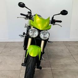 Triumph 1050 Speed Triple  Villefranche-sur-Sa&ocirc;ne
