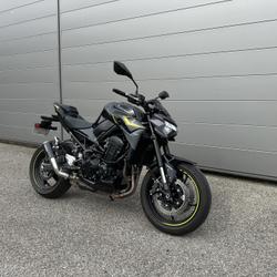 Kawasaki Z  Saint-Martin-d'H&egrave;res