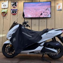 Honda PCX  Chambourcy