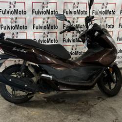 Honda PCX  Arles
