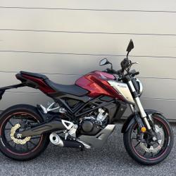 Honda CBF  Saint-Martin-d'H&egrave;res