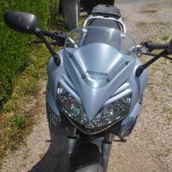 Honda Varadero 125  Saint-Martin-Boulogne