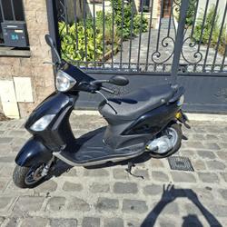Piaggio Fly  Issy-les-Moulineaux