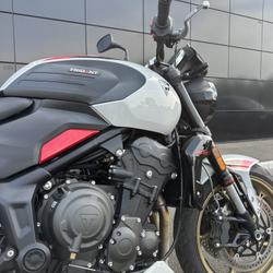 Triumph Trident  Rochefort-du-Gard