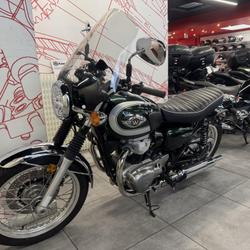 Kawasaki W 800  Paris 12e Arrondissement