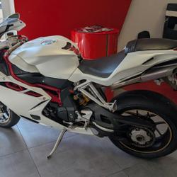 MV-Agusta F4 1000 RR  &Eacute;tupes