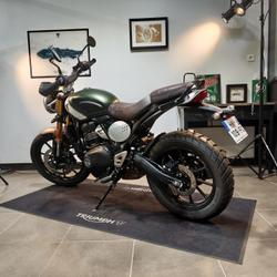 Triumph Scrambler  Montlh&eacute;ry