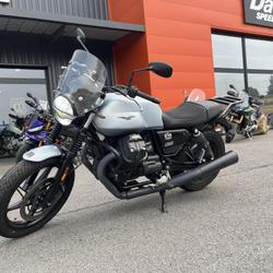 Guzzi V7  Pontivy