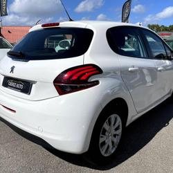 Peugeot 208 1,5 BLUE HDI 100 CH 5 PLACES Lanester