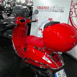 Vespa Primavera  Paris 17e Arrondissement